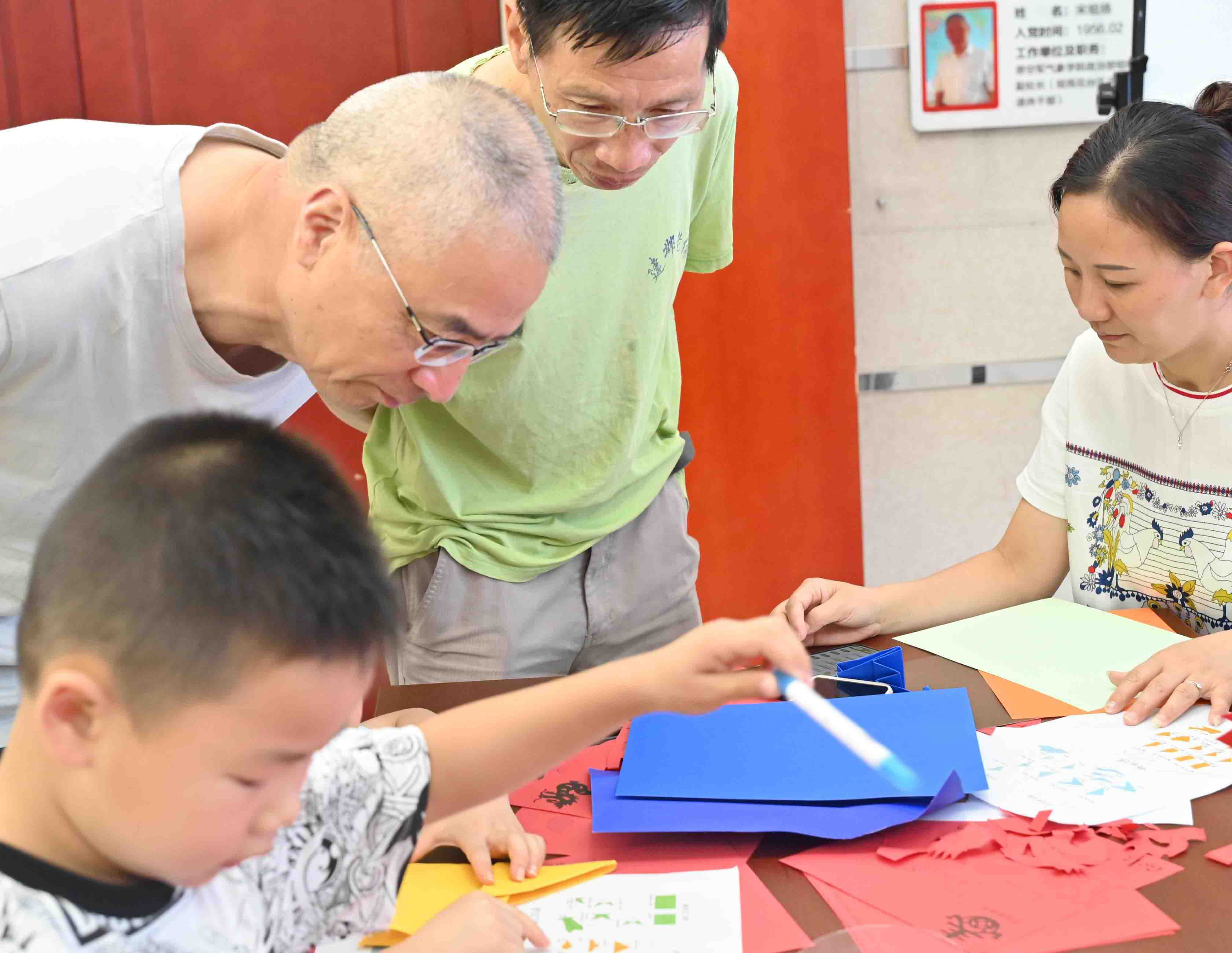 ϾպWcСѹֹͬƷAyĻ