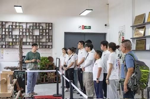 ϾͨIgWԺ|Ϣ̌WԺǧ꣬ഺmƪ