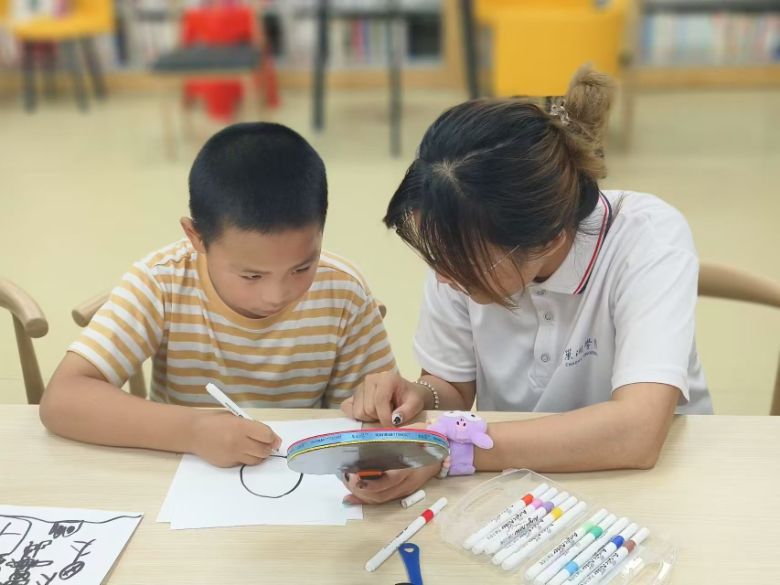 WԺ̹ϴ^(q)_չM^(q)`F_չеć}L