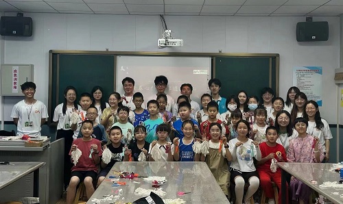 ־ KYz mWOӋˇgWԺ_չഺhzͯġ`ϵлӣһ