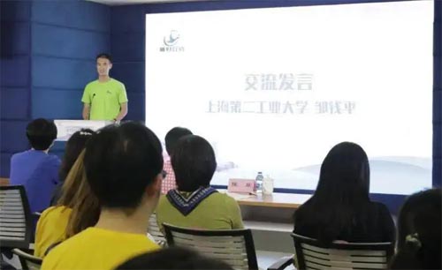 競選體育委員發(fā)言稿