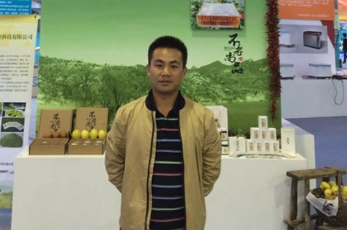 北京大學(xué)生村官孟炳淋