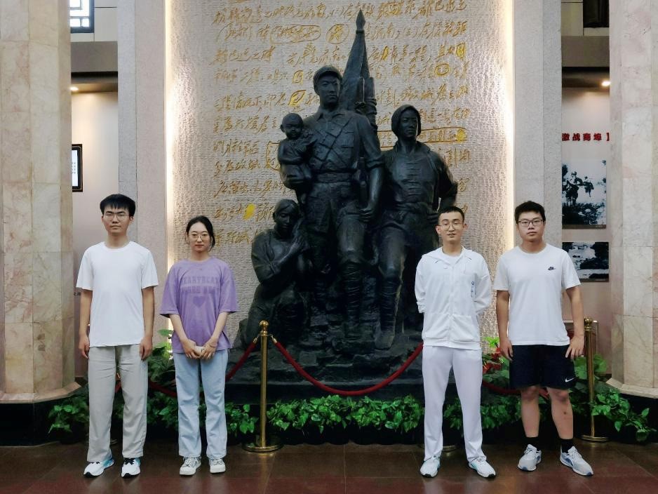 ľʯѣE顱Ļ{Ќ`꠸w_չWӢ}