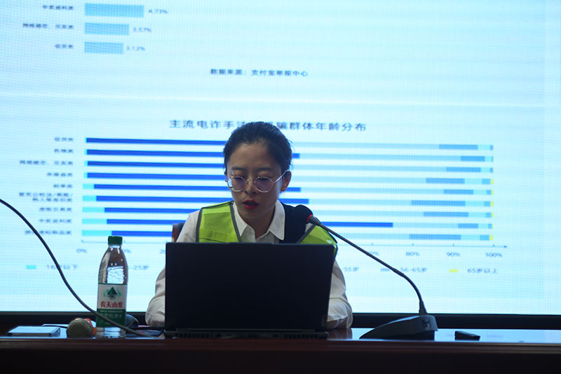 ͬУpɽxM(jn)KW(xu)У@_չp}v