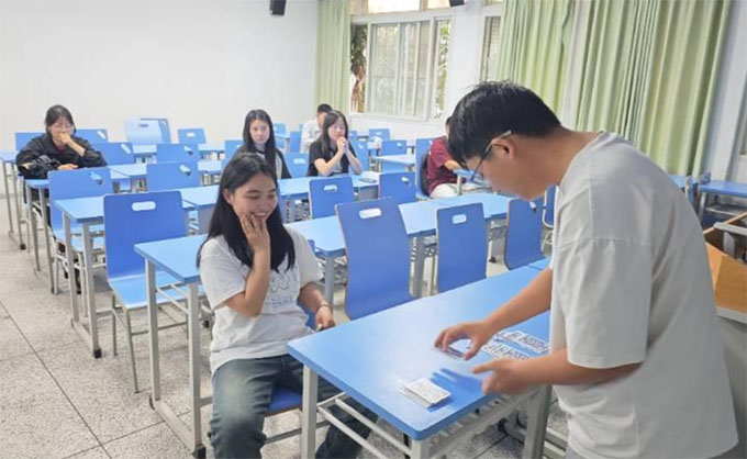 etħg(sh)f(xi)(hu)_չMagic BoxZäС(dng)