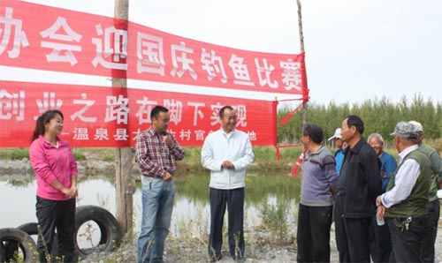 新疆女大學生村官大愛無言、情暖于心