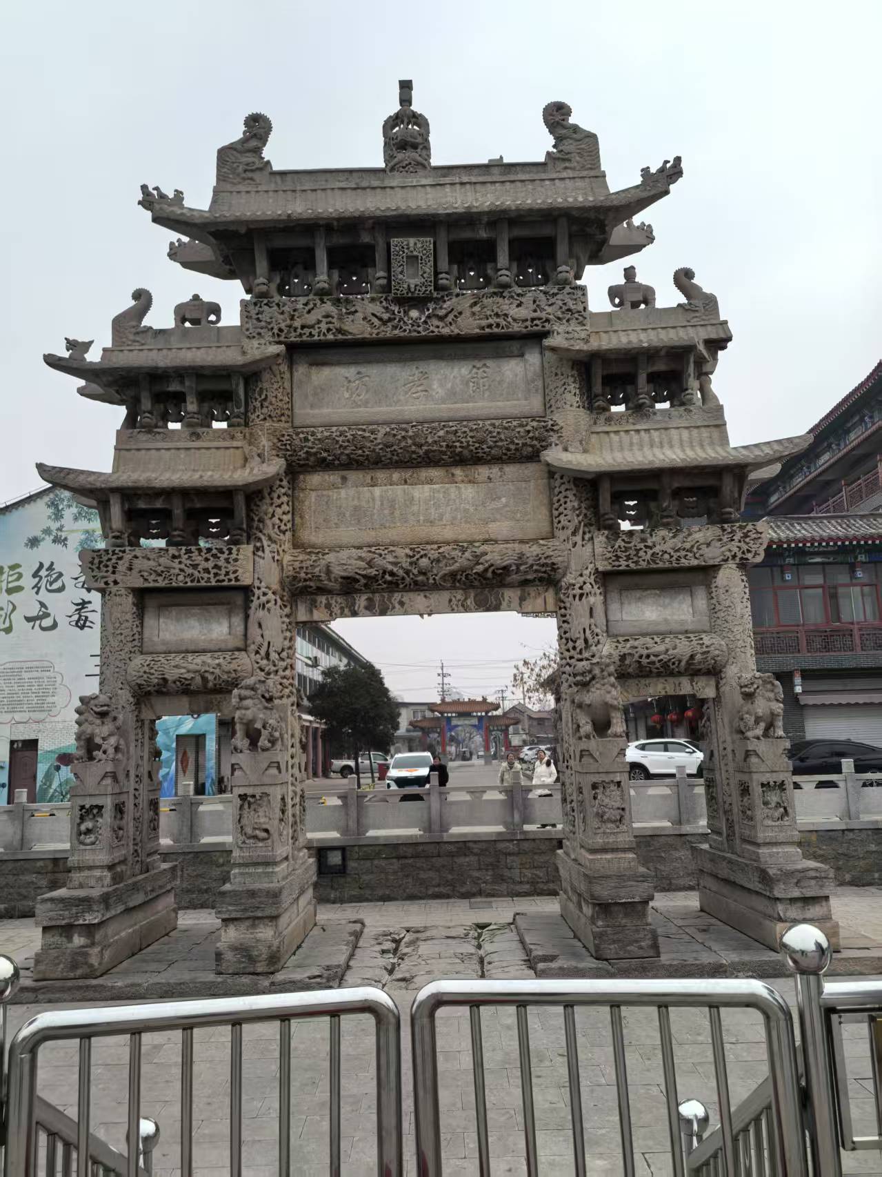 曲園學子寒假社會實踐-百獅百壽雙坊并立,石雕石韻千古流芳