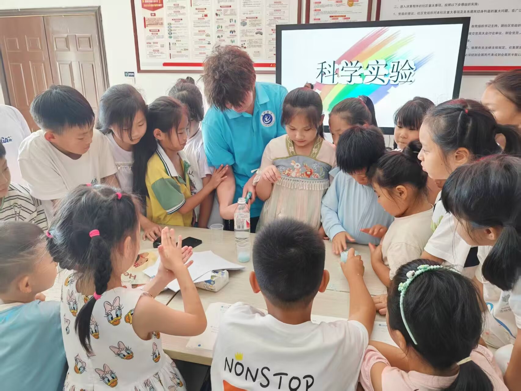 2025"l"`ӡ˼򞣬ҊCE