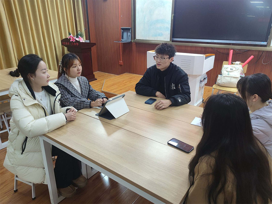 VW(xu)ӢZZ(chung)о(du)_չ(sh)`