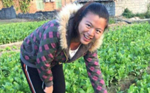 大學(xué)生村官李坤容