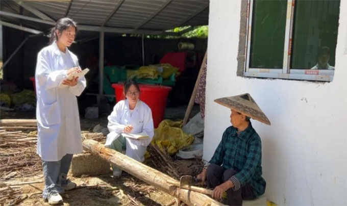 茶源微丸團(tuán)隊(duì)助力武陵山區(qū)畜禽養(yǎng)殖綠色發(fā)展