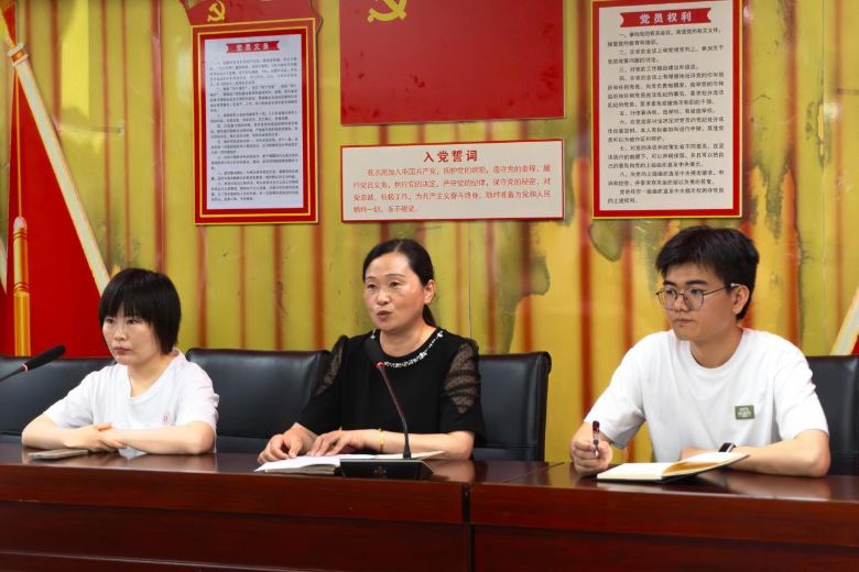 ůͯģl(xing)塱ϷʴW(xu)l(xing)(hu)(sh)`F(tun)(du)_չͷ(dng)