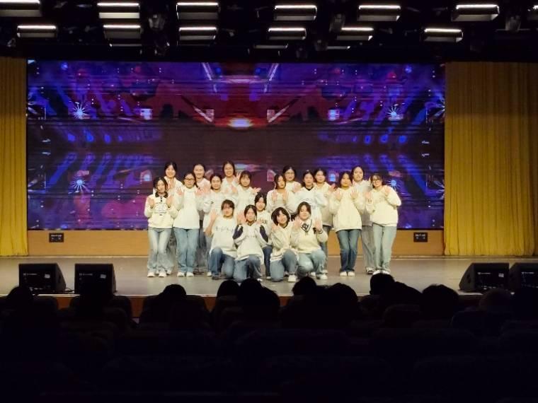 chWԺڡഺ δУ@FwِИs@Ȫ