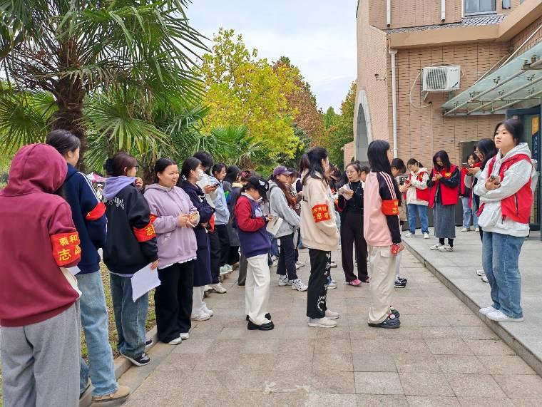 ˺͕Ժ_չ֮r(sh)P(yng)⹝(ji)Ļ־Ը(w)(dng)