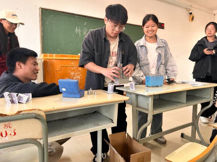 構筑夢幻之虹,溝通彼岸之橋——土木工程學院科協舉辦科技文化節系列活動