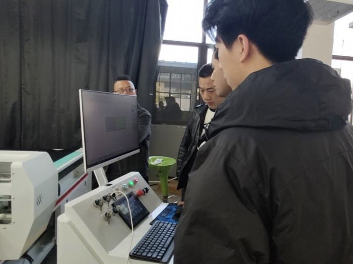 hС{(dio)ЈF(tun)ɹA{(dio)΄(w)