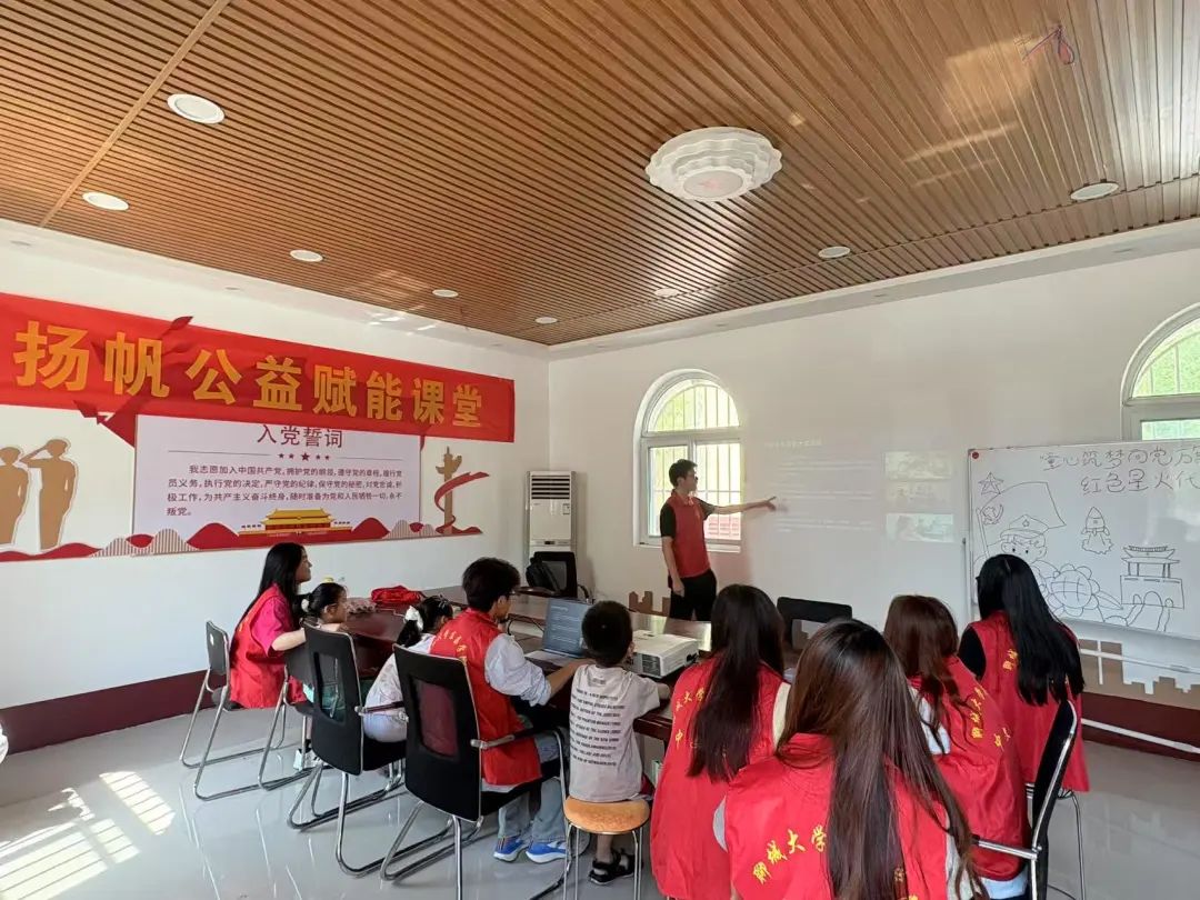 ĳǴW(xu)|W(xu)Ժϵ_չͯ(mng)h죬tɫǻ(hu)(sh)`(dng)                                                  ԭ(chung)