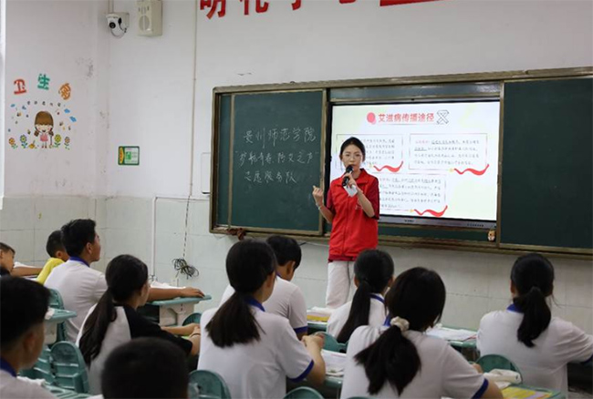 FݎWԺ֮AMչ٣ЌWֲ ˇRݳϣ